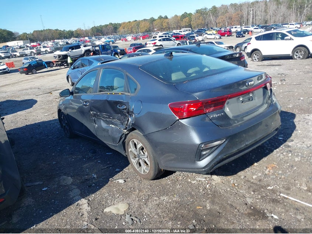 Kia Forte 2.0L I-4 DOHC, VVT, 147HP Front Wheel Drive - автомобили, коли, обяви за нови и употребявани 2