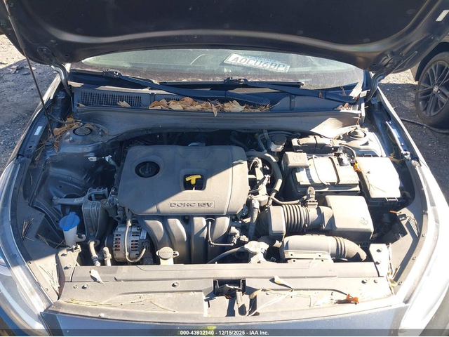 Kia Forte 2.0L I-4 DOHC, VVT, 147HP Front Wheel Drive - автомобили, коли, обяви за нови и употребявани 9