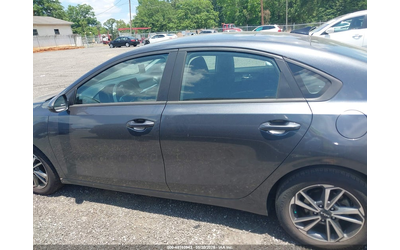 Kia Forte 2.0L I-4 DOHC, VVT, 147HP Front Wheel Drive - автомобили, коли, обяви за нови и употребявани 13