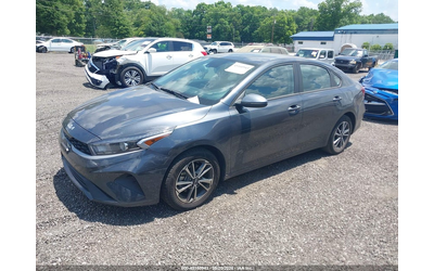 kia-forte-2-0l-i-4-dohc-vvt-147hp-front-wheel-drive - 1