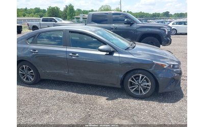 kia-forte-2-0l-i-4-dohc-vvt-147hp-front-wheel-drive - 5