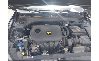 Kia Forte 2.0L I-4 DOHC, VVT, 147HP Front Wheel Drive - автомобили, коли, обяви за нови и употребявани 9