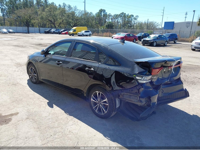 Kia Forte 2L I4   N Front Wheel Drive - автомобили, коли, обяви за нови и употребявани 2