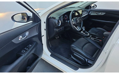 Kia K3 1.6 Prestige * НАЙ-ДОБРА ЦЕНА В БЪЛГАРИЯ* - автомобили, коли, обяви за нови и употребявани 10