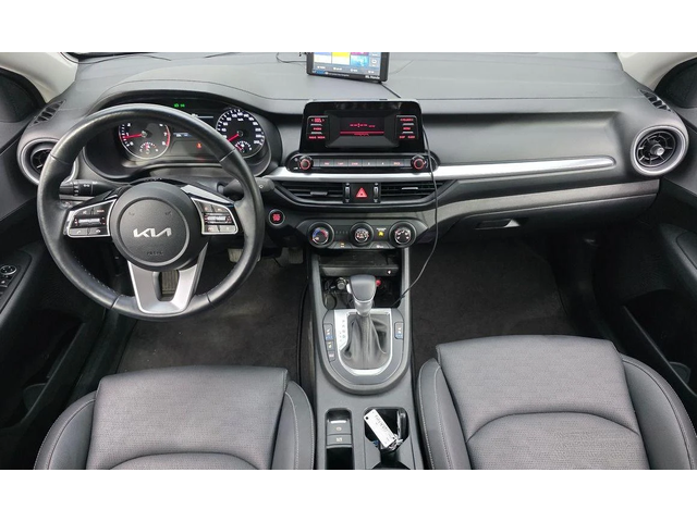 Kia K3 1.6 Prestige * НАЙ-ДОБРА ЦЕНА В БЪЛГАРИЯ* - автомобили, коли, обяви за нови и употребявани 6