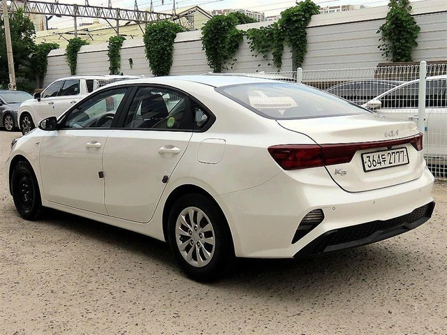 Kia K3 1.6 Trendy * НАЙ-ДОБРА ЦЕНА В БЪЛГАРИЯ* - автомобили, коли, обяви за нови и употребявани 1