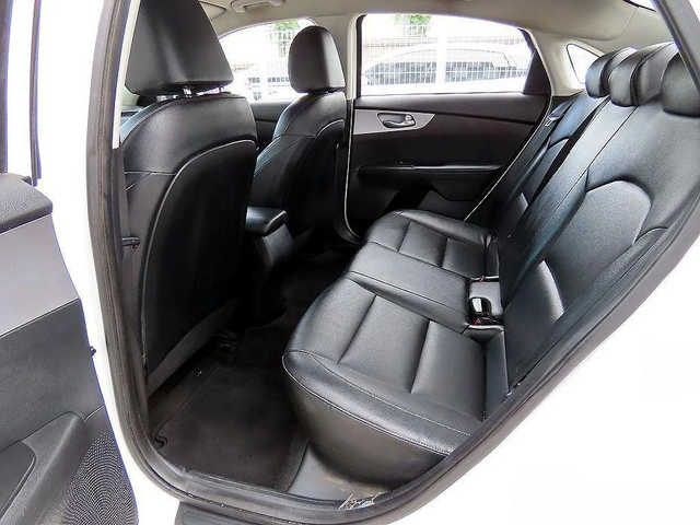 Kia K3 1.6 Trendy * НАЙ-ДОБРА ЦЕНА В БЪЛГАРИЯ* - автомобили, коли, обяви за нови и употребявани 5