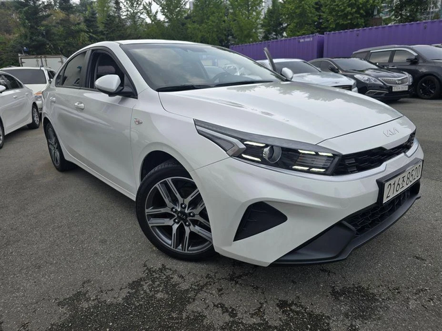 Kia K3 1.6 Trendy * НАЙ-ДОБРА ЦЕНА В БЪЛГАРИЯ* - автомобили, коли, обяви за нови и употребявани 1