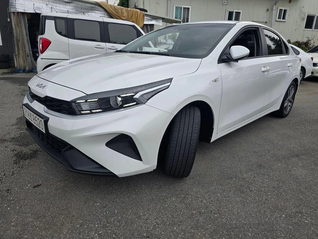 Kia K3 1.6 Trendy * НАЙ-ДОБРА ЦЕНА В БЪЛГАРИЯ* - автомобили, коли, обяви за нови и употребявани 2