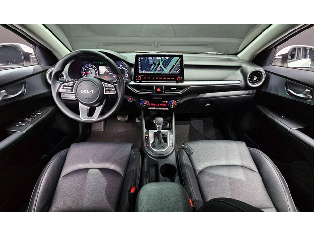 Kia K3 1.6 Trendy * НАЙ-ДОБРА ЦЕНА В БЪЛГАРИЯ* - автомобили, коли, обяви за нови и употребявани 5