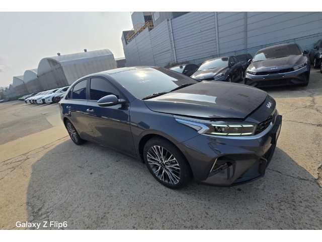 Kia K3 1.6 MPI - ОЧАКВАН ВНОС - автомобили, коли, обяви за нови и употребявани 1