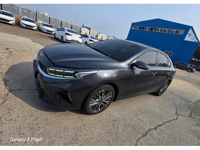 Kia K3 1.6 MPI - ОЧАКВАН ВНОС - автомобили, коли, обяви за нови и употребявани 2