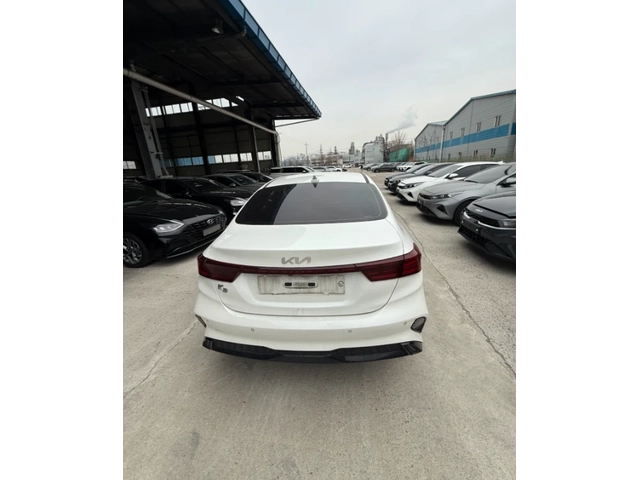 Kia K3 1.6 MPI - ОЧАКВАН ВНОС - автомобили, коли, обяви за нови и употребявани 3