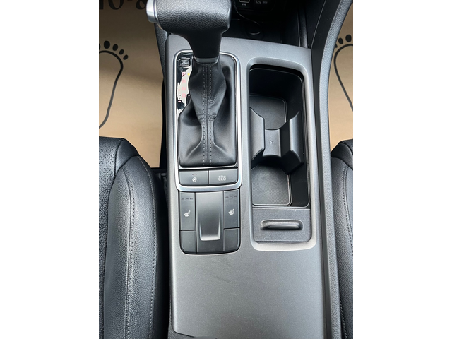 KIA K5 - автомобили, коли, обяви за нови и употребявани 12