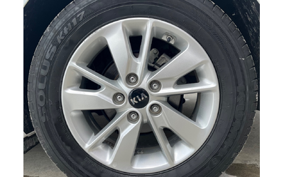 KIA K5 - автомобили, коли, обяви за нови и употребявани 18