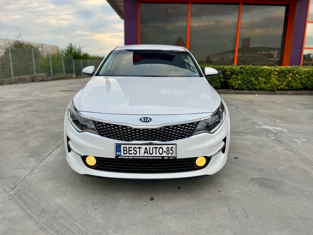 KIA K5 - автомобили, коли, обяви за нови и употребявани 1