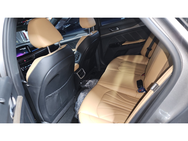 KIA K5 - автомобили, коли, обяви за нови и употребявани 14