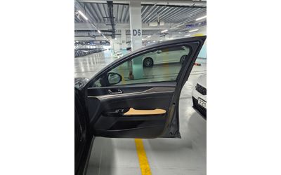 KIA K5 - автомобили, коли, обяви за нови и употребявани 19