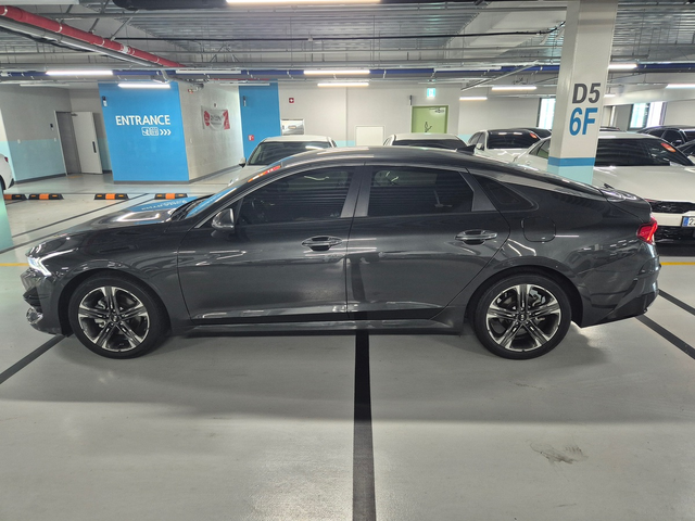 KIA K5 - автомобили, коли, обяви за нови и употребявани 7