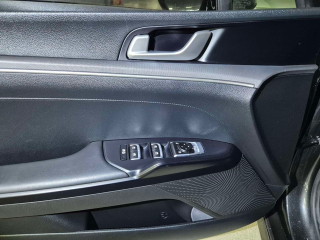 Kia K5 - автомобили, коли, обяви за нови и употребявани 10