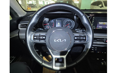 Kia K5 - автомобили, коли, обяви за нови и употребявани 12