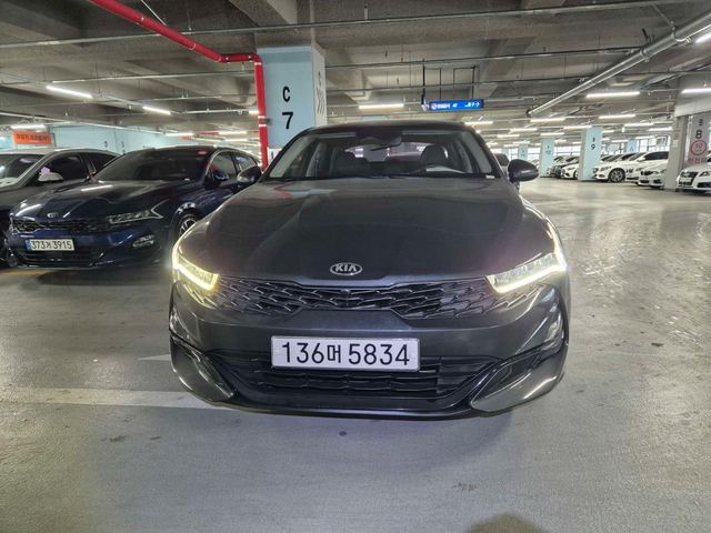 Kia K5 - автомобили, коли, обяви за нови и употребявани 1