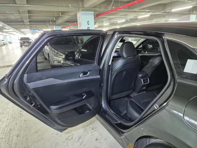 Kia K5 - автомобили, коли, обяви за нови и употребявани 25