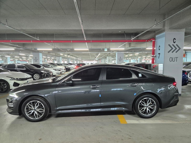 Kia K5 - автомобили, коли, обяви за нови и употребявани 5