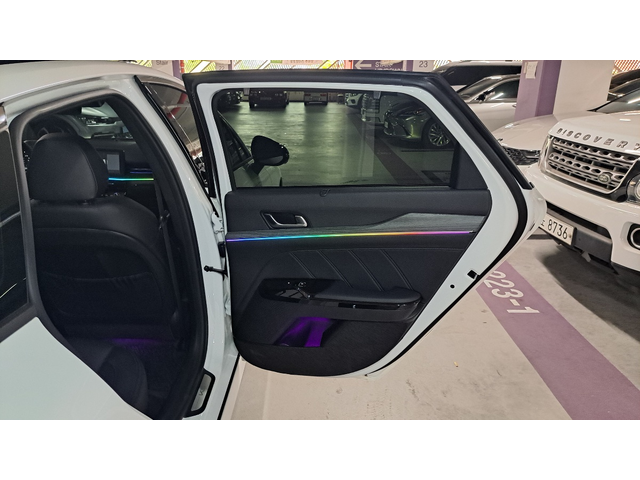 KIA K5 - автомобили, коли, обяви за нови и употребявани 21