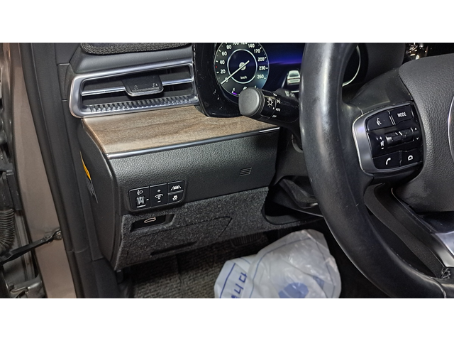 KIA K5 - автомобили, коли, обяви за нови и употребявани 10