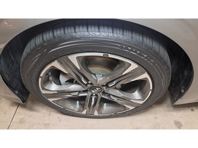 KIA K5 - автомобили, коли, обяви за нови и употребявани 27