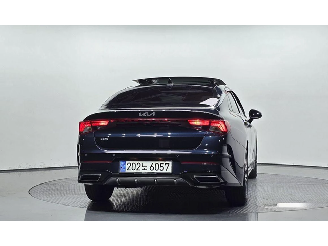 Kia K5 - автомобили, коли, обяви за нови и употребявани 3