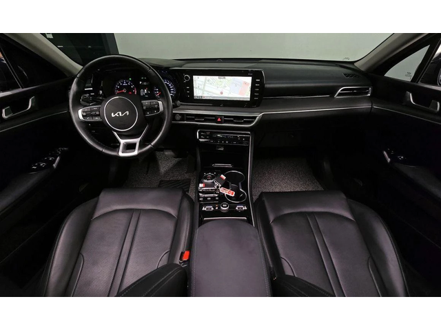 Kia K5 - автомобили, коли, обяви за нови и употребявани 6