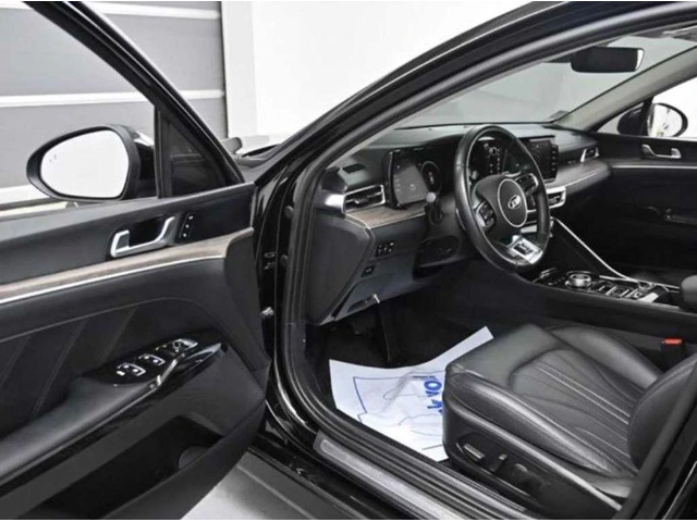 Kia K5 - автомобили, коли, обяви за нови и употребявани 10