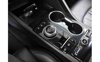 Kia K5 - автомобили, коли, обяви за нови и употребявани 8