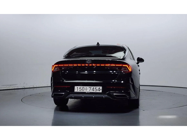 Kia K5 - автомобили, коли, обяви за нови и употребявани 3