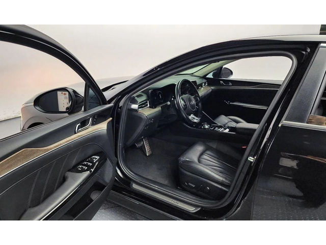 Kia K5 - автомобили, коли, обяви за нови и употребявани 9