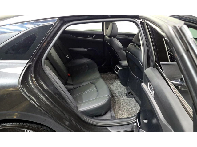 Kia K5 - автомобили, коли, обяви за нови и употребявани 11