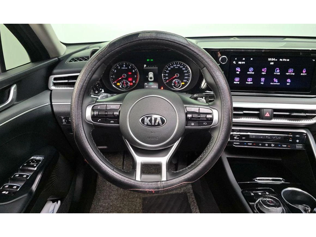 Kia K5 - автомобили, коли, обяви за нови и употребявани 12