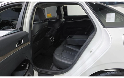 Kia K5 - автомобили, коли, обяви за нови и употребявани 10