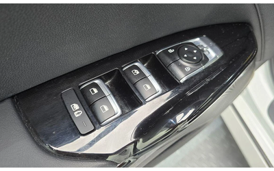 Kia K5 - автомобили, коли, обяви за нови и употребявани 13