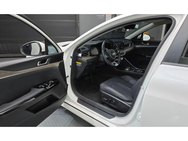 Kia K5 - автомобили, коли, обяви за нови и употребявани 9