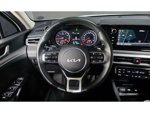 Kia K5 - автомобили, коли, обяви за нови и употребявани 13