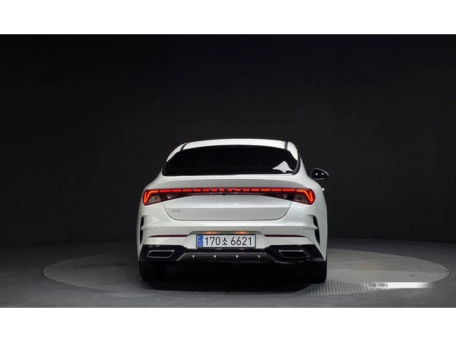 Kia K5 - автомобили, коли, обяви за нови и употребявани 3