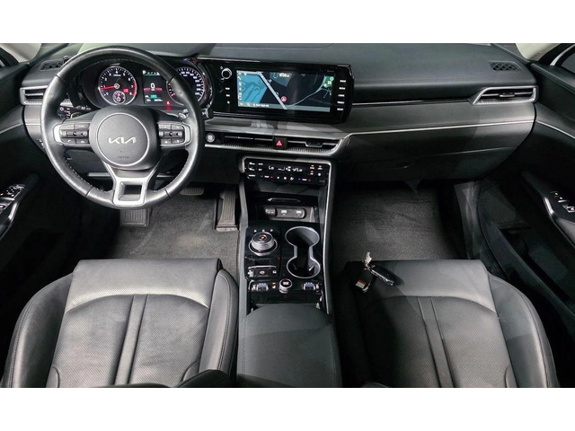 Kia K5 - автомобили, коли, обяви за нови и употребявани 6