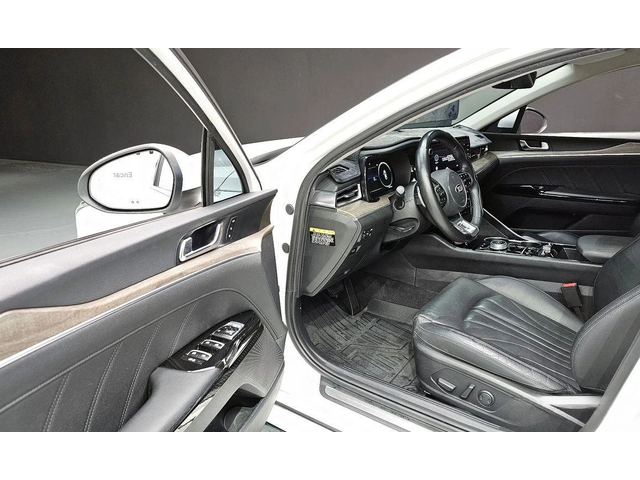 Kia K5 - автомобили, коли, обяви за нови и употребявани 10