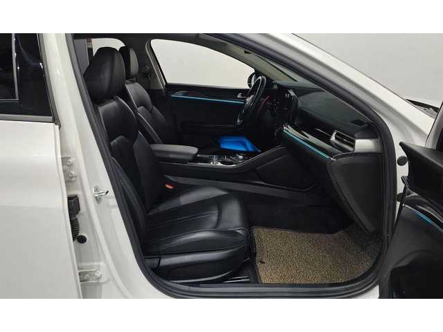 Kia K5 - автомобили, коли, обяви за нови и употребявани 10