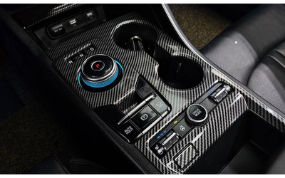 Kia K5 - автомобили, коли, обяви за нови и употребявани 8