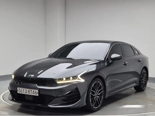 Kia K5 - автомобили, коли, обяви за нови и употребявани 0