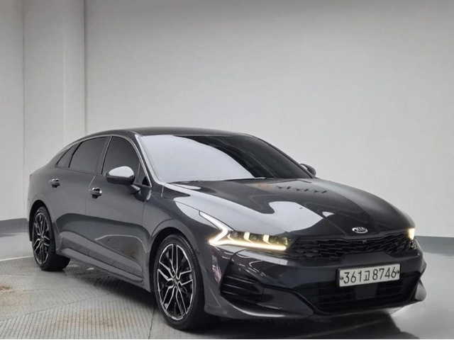 Kia K5 - автомобили, коли, обяви за нови и употребявани 3